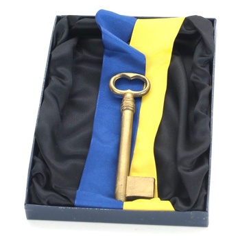 Dekorativní klíč v krabičce s erbem