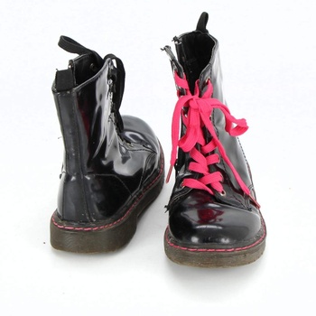 Dětské vysoké boty Baťa černé na tkaničky