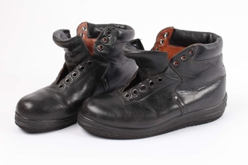 Pracovní kožená obuv černá 