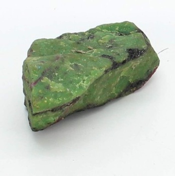 Zelený dekorační kámen   