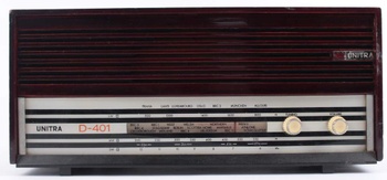 Historické rádio Unitra D-401