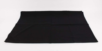 Kus černé látky 215 x 140 cm