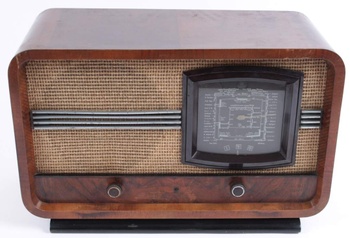Historické rádio Philips 516A