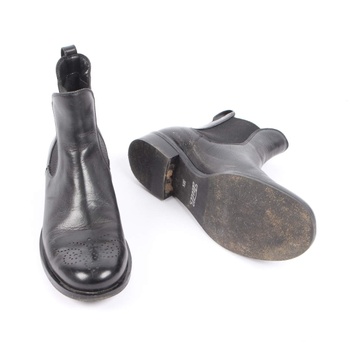 Dámská kotníčková obuv odstín černé se vzory