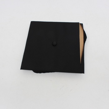 Absolventská čepice černé barvy