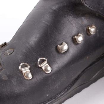Běžkařské boty Botas retro černé na tkaničky