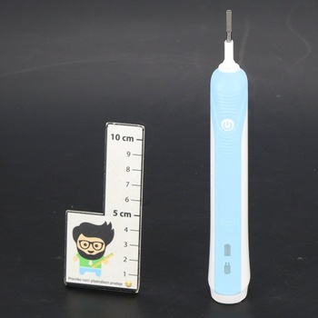 Elektrický zubní kartáček Oral-B PRO 700