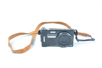 Kompaktní fotoaparát Benq G1
