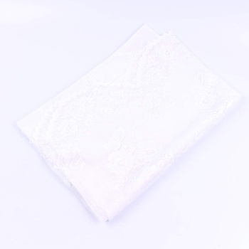 Záclona bílá krajková 215 x 144 cm