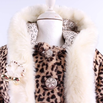 Dívčí kabátek s gepardím vzorem a kožíškem