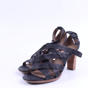 Dámské sandále Ecco kožené černé na podpatku