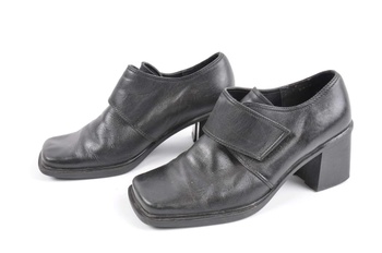 Dámské boty na podpatku černé