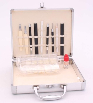 Kosmetický kufr vč. vybavení k úpravě nehtů