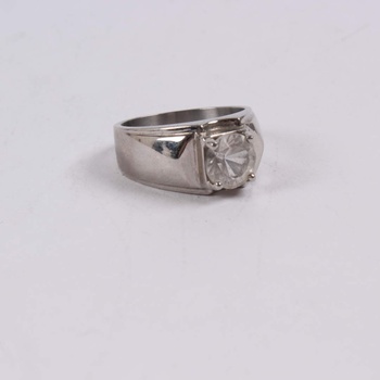 Dámský prsten s velkým broušeným kamínkem