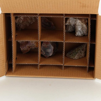 Sbírka neupravených kamenů a minerálů