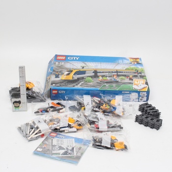 Stavebnice Lego City 60197 osobní vlak