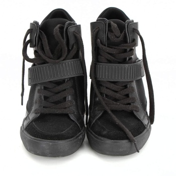 Dámské vysoké boty vzhledu tenisek černé