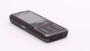 Mobilní telefon Nokia 6300, černý