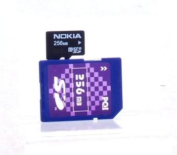Paměťové karty Nokia 256 MB a PQI 256 MB