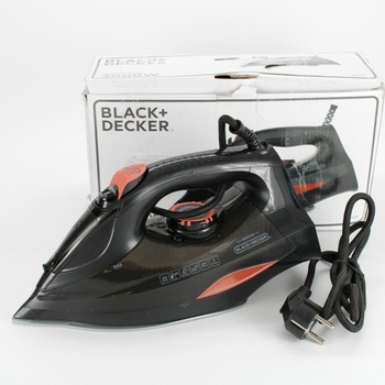 Napařovací žehlička Black & Decker BXIR3000E